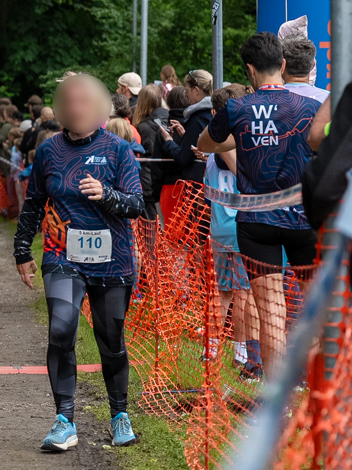 Läuferinnen und Läufer mit dem Gorch-Fock-Lauf Shirt 2026